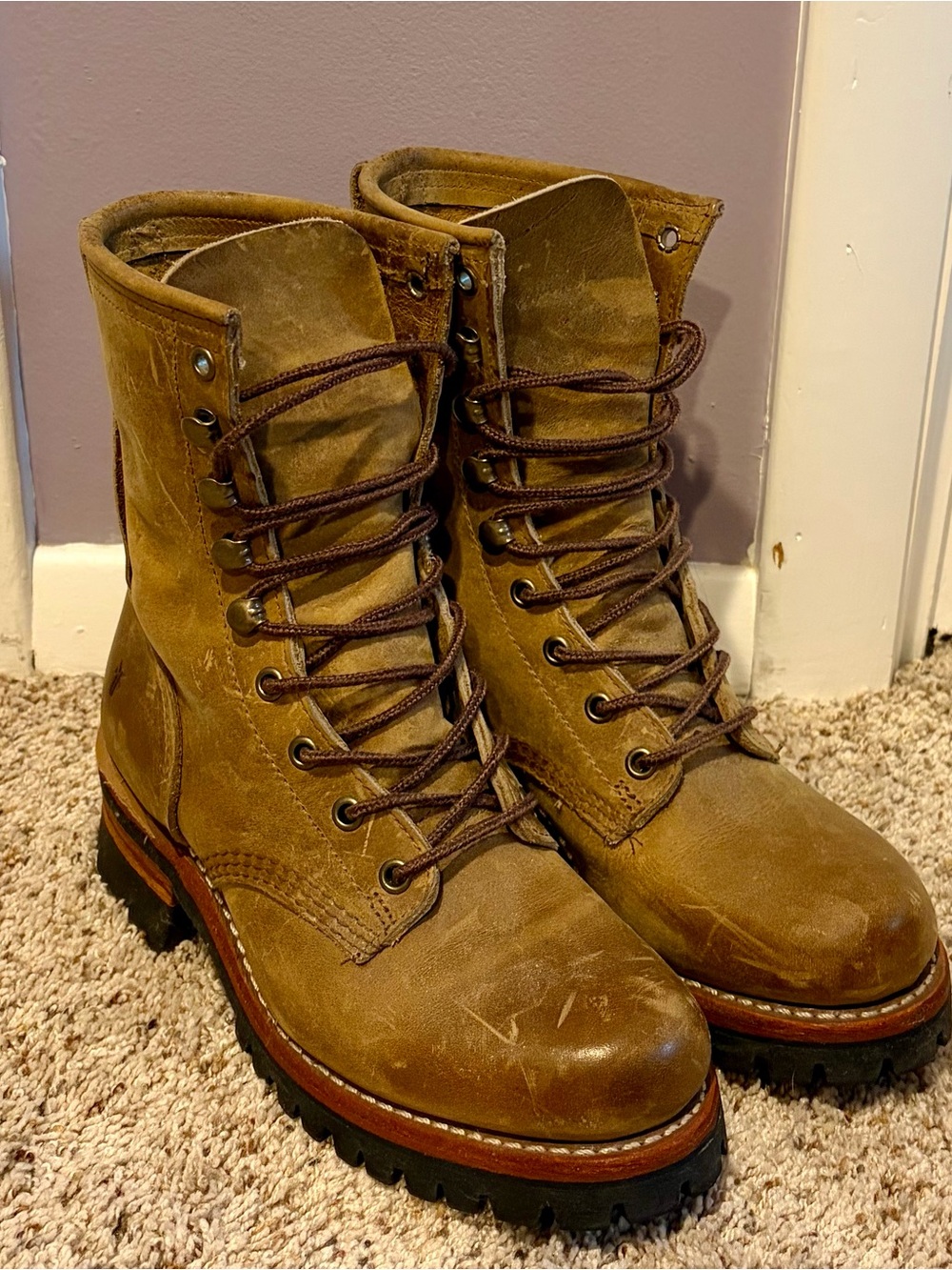 FRYE AND CO. Women's Tan Leather Combat Boots